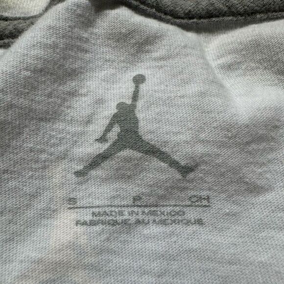 Air Jordan White Short Sleeve T-Shirt Size Small 100% Cotton Big Graphic Logo - Picture 10 of 16